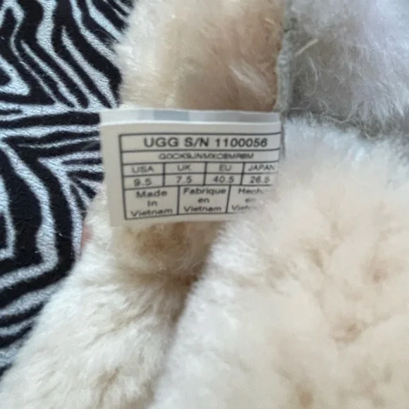 NWTinB UGG ISLEY WATERPROOF BOOTS WHITE SZ 9.5 RARE - Picture 8 of 12